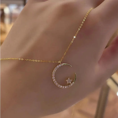 Fashion Shining Inlaid Zirconia Star Moon Pendant Necklace for Women Luxury Crystal Clavicle Chain Necklace Wedding Jewelry